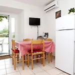By The Sea Viganj, Peljesac - 10140 Apartment *